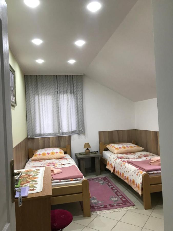 Guesthouse Rebel Deliblato Ngoại thất bức ảnh