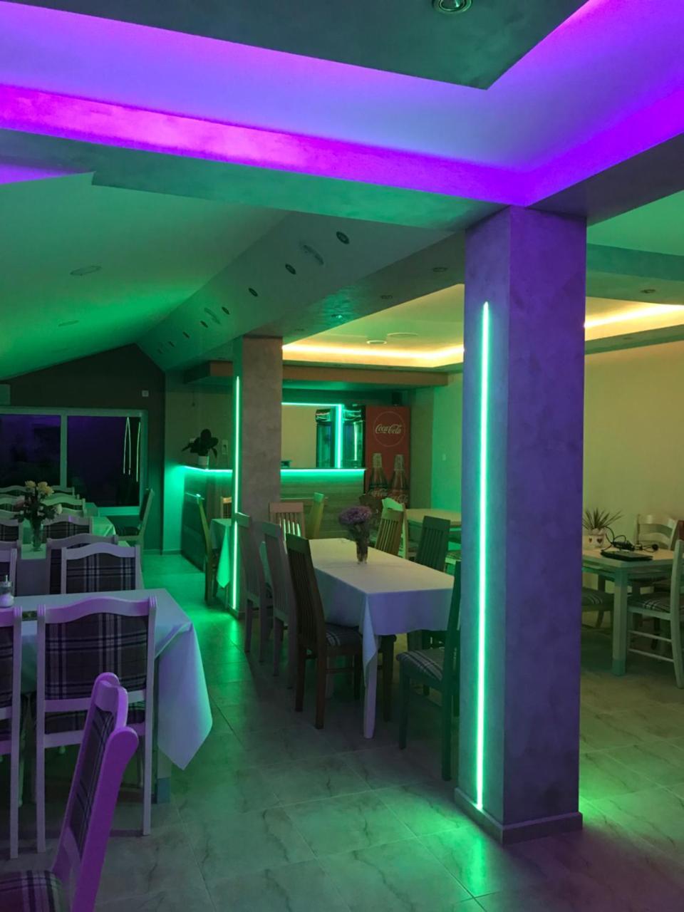 Guesthouse Rebel Deliblato Ngoại thất bức ảnh