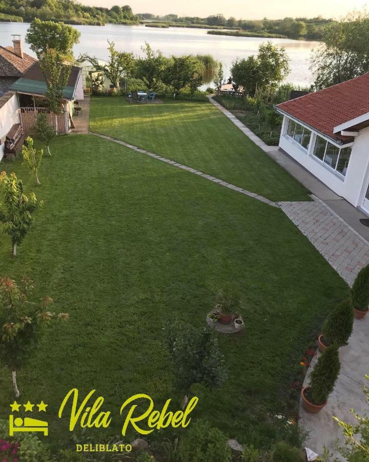 Guesthouse Rebel Deliblato Ngoại thất bức ảnh